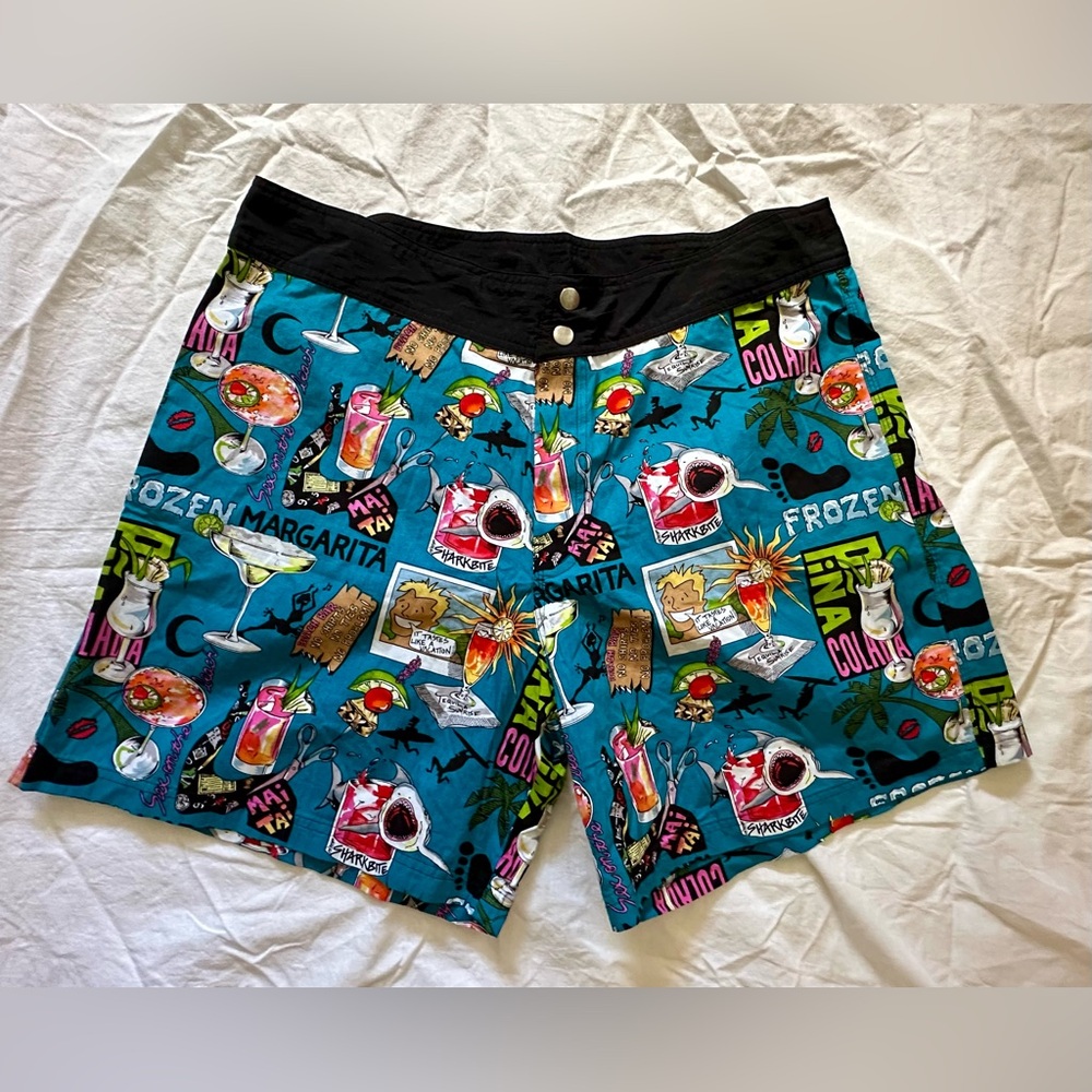 Nicole Miller men’s vintage shorts. Like new condition. Never worn. Size L